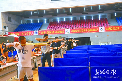 “百步穿杨”谁最强?420名弹弓爱好者在盐同场竞技-盐城新闻网