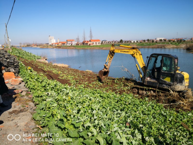 建湖县上冈镇实施串场河环境整治提升工程