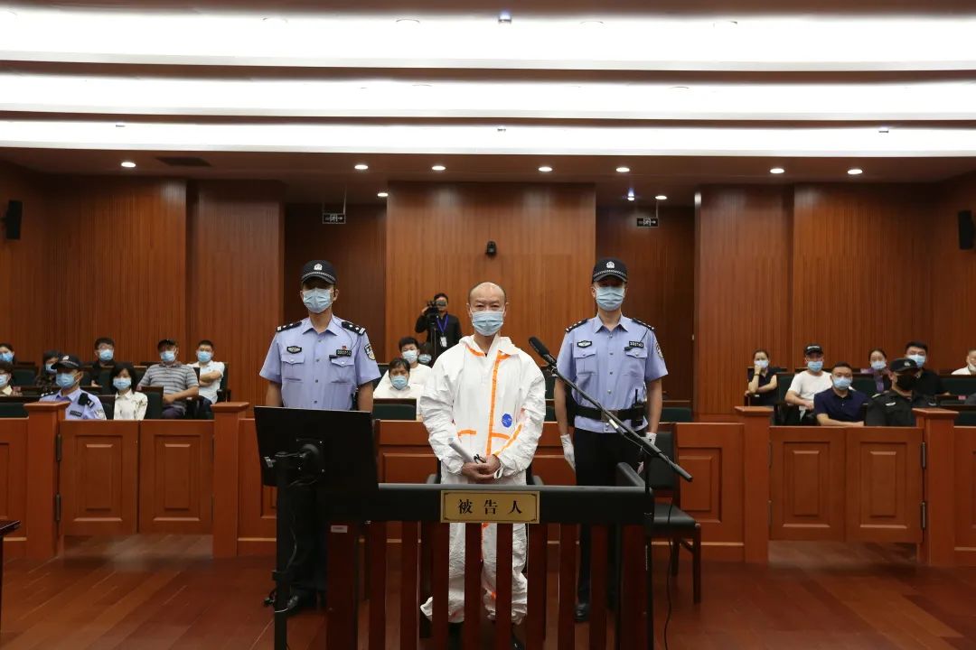 杭州中院一审公开开庭审理被告人许国利故意杀人案将择期宣判