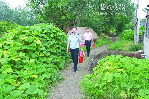 滨海县公安局民警蔺悦手记: 小警花解决老问题
