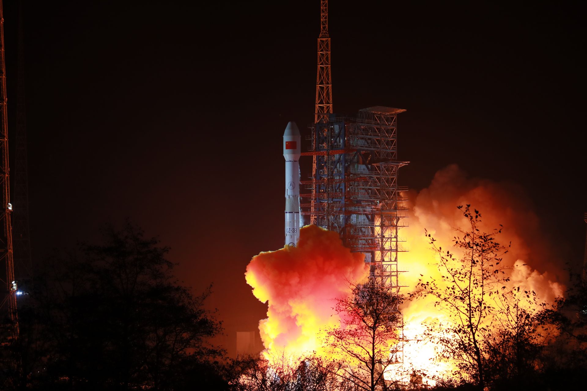 我国成功发射天通一号03星 中国航天发射迎来2021年开门红